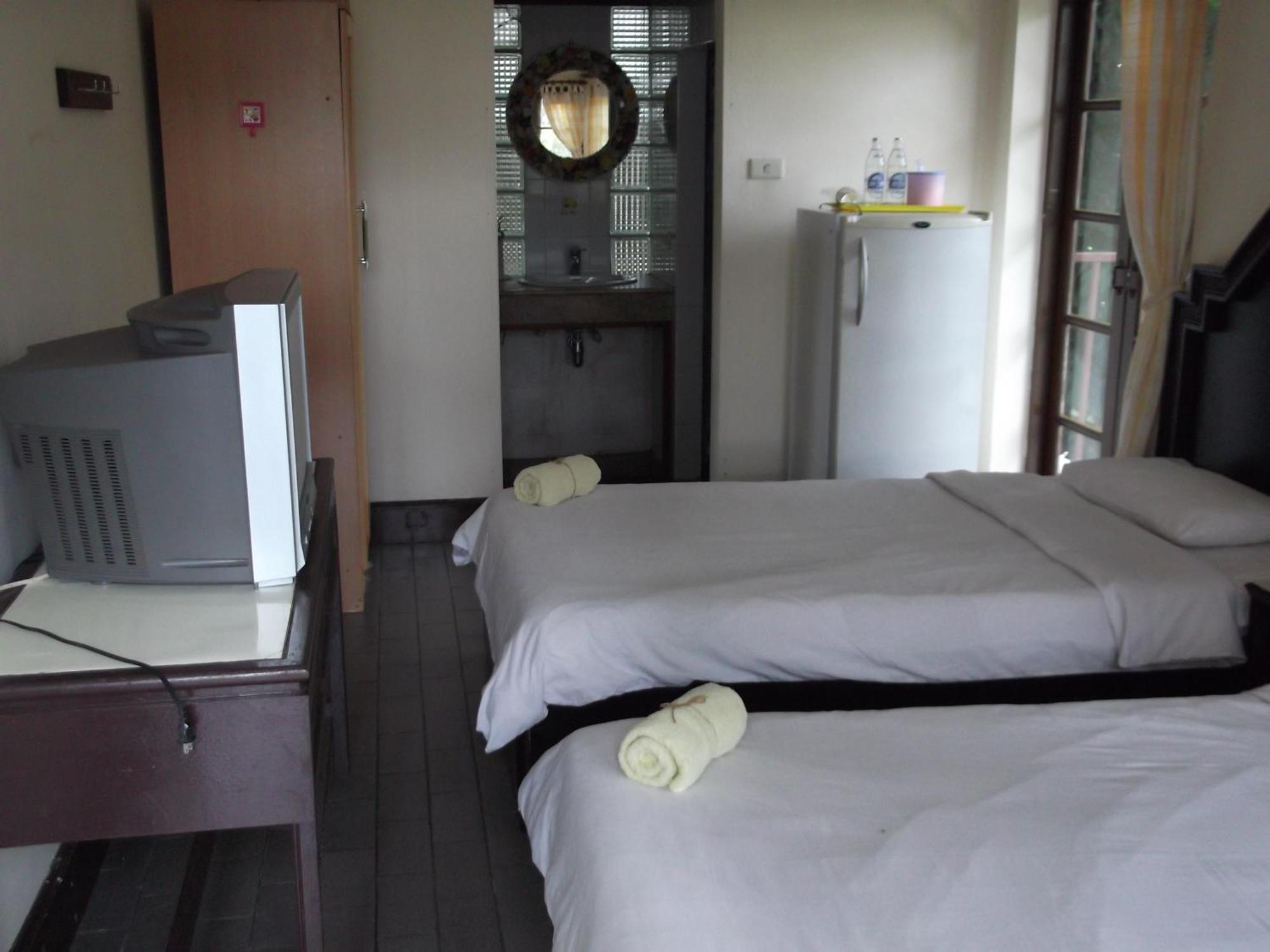 Rim Ping Guest House Chiang Mai Exteriör bild